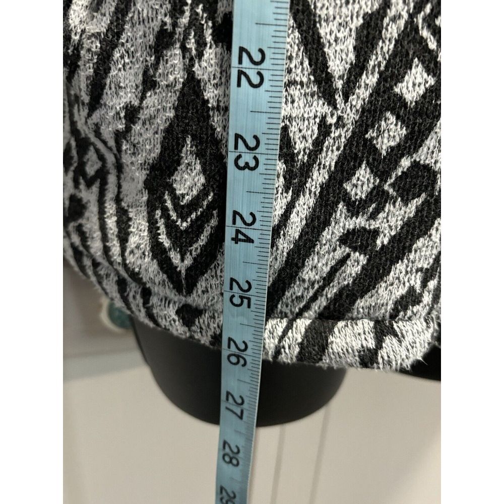 Billabong Light Gray/Black Aztec Zip Up Fabric Hood Jacket Size S Pocket Logo - Picture 4 of 8